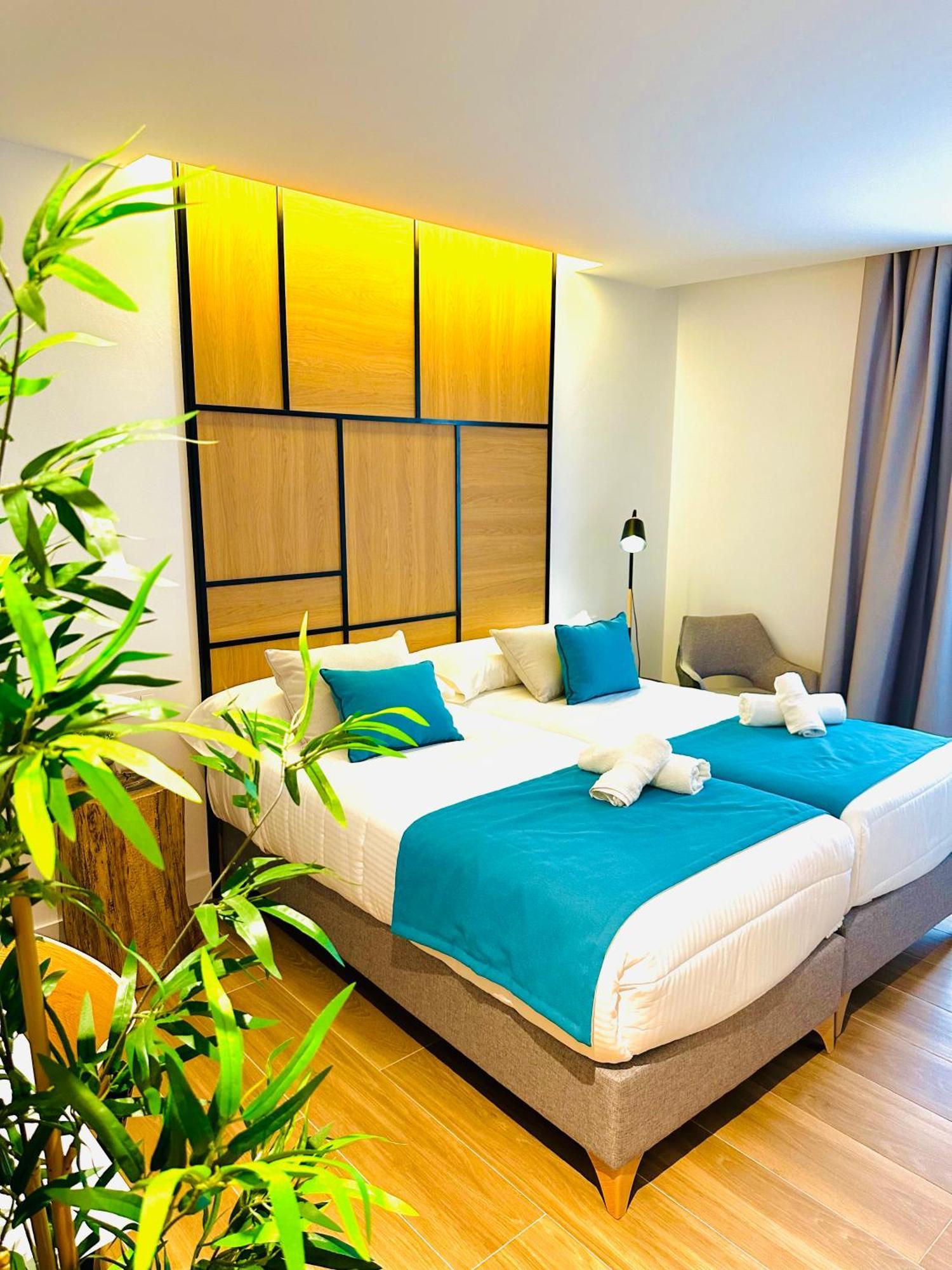 Hotel Lotus Caldas De Reis Buitenkant foto