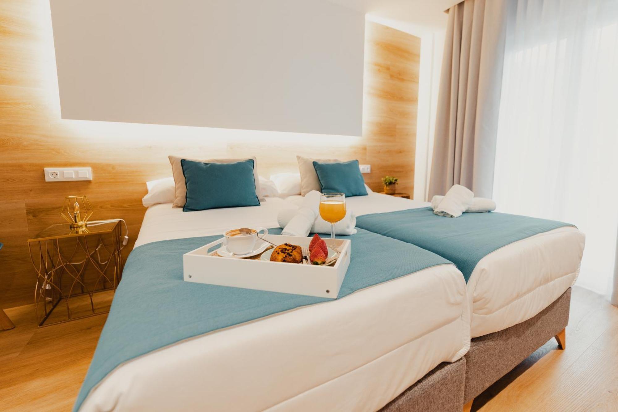 Hotel Lotus Caldas De Reis Buitenkant foto